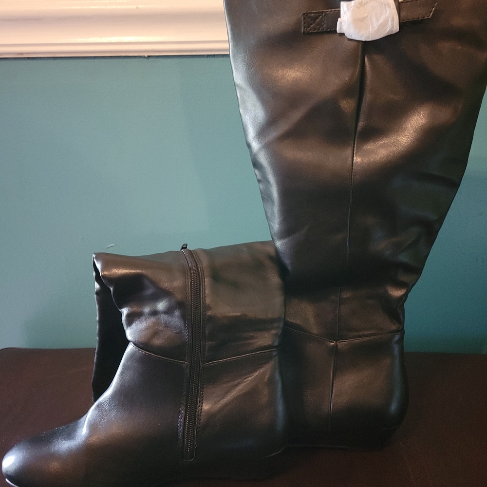 Black tall mid zipper boots